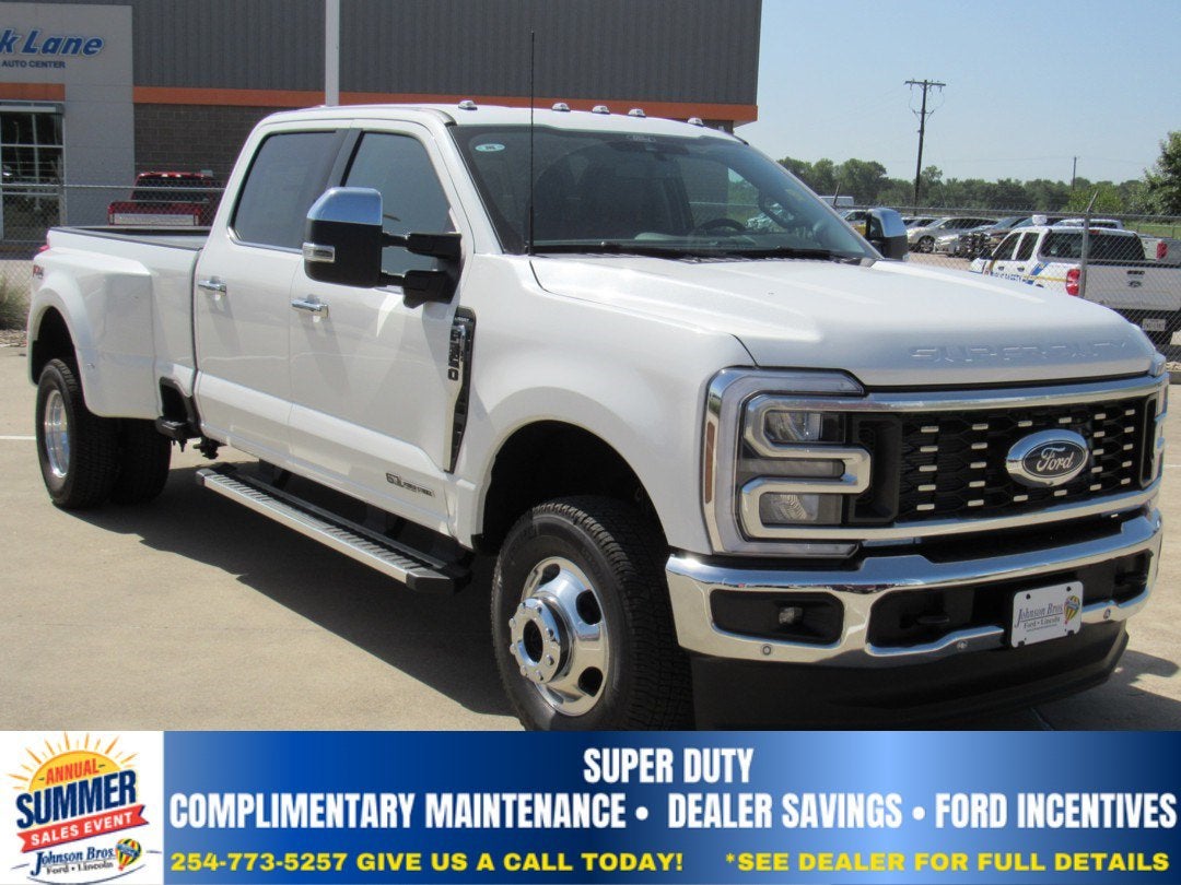 2026 Ford Super Duty F-350 DRW LARIAT