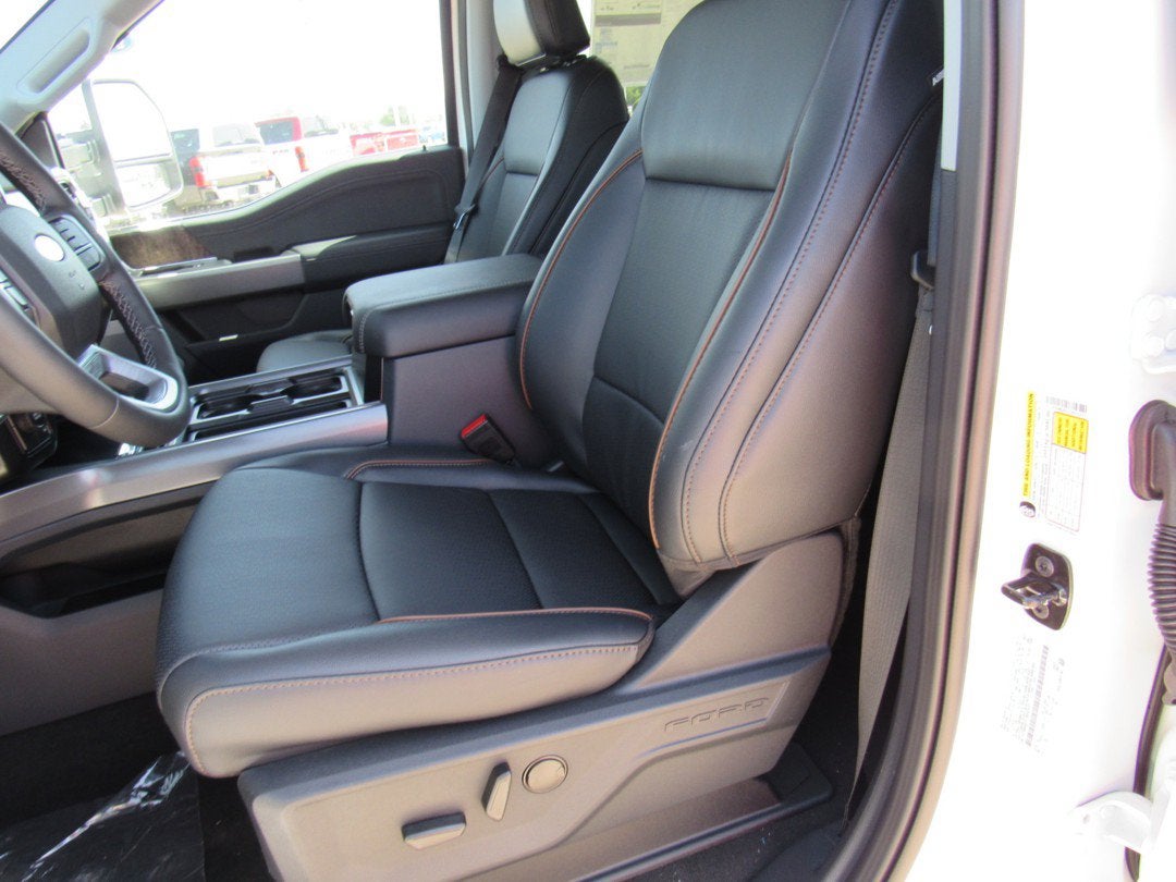 2026 Ford Super Duty F-350 DRW LARIAT