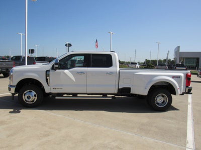 2026 Ford Super Duty F-350 DRW LARIAT