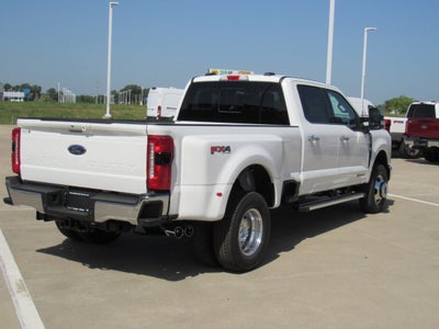 2026 Ford Super Duty F-350 DRW LARIAT