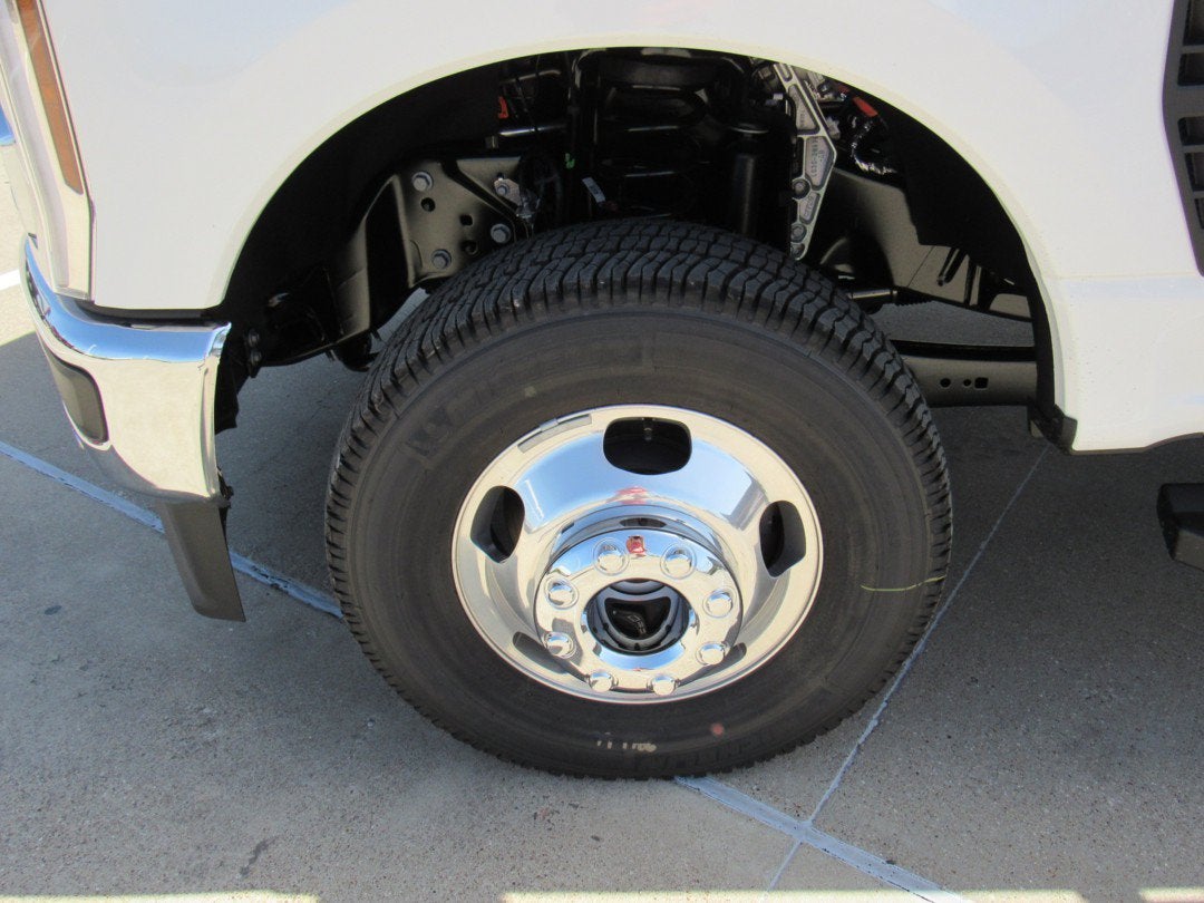 2026 Ford Super Duty F-350 DRW LARIAT