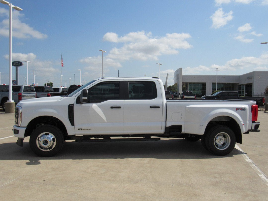 2026 Ford Super Duty F-350 DRW XL