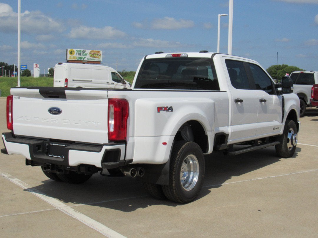 2026 Ford Super Duty F-350 DRW XL