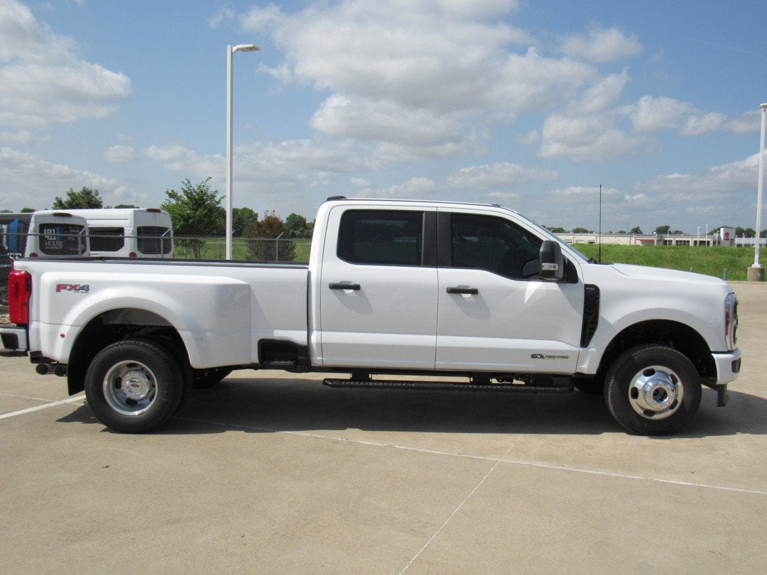 2026 Ford Super Duty F-350 DRW XL