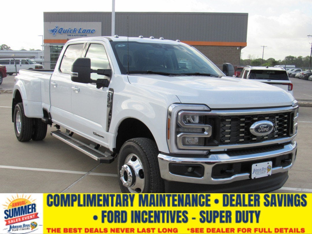 2026 Ford Super Duty F-350 DRW XLT