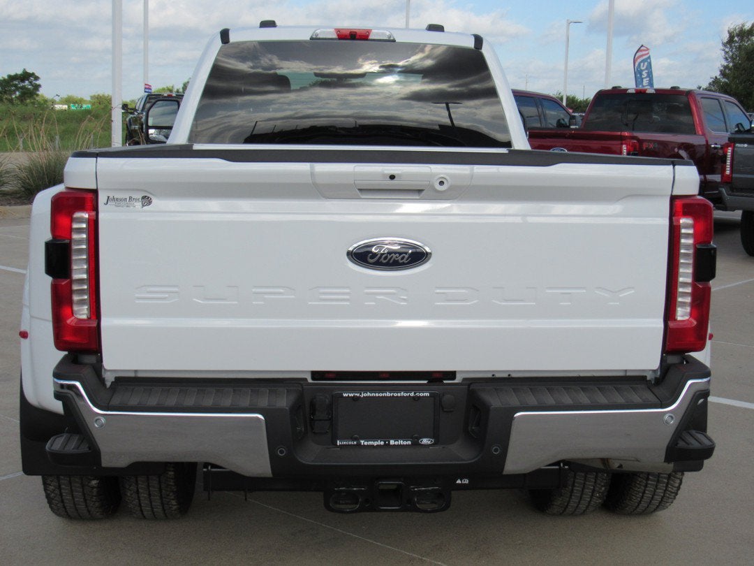 2026 Ford Super Duty F-350 DRW XLT