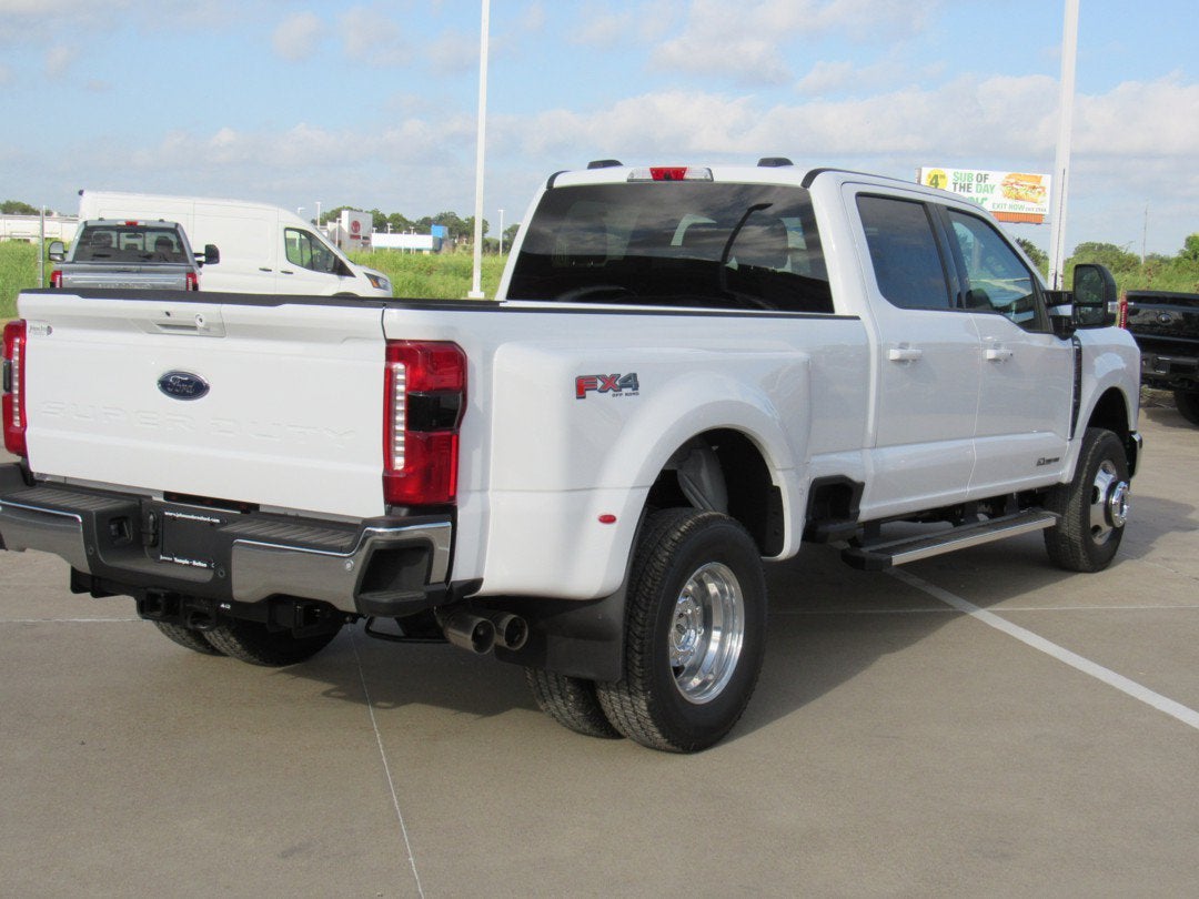 2026 Ford Super Duty F-350 DRW XLT