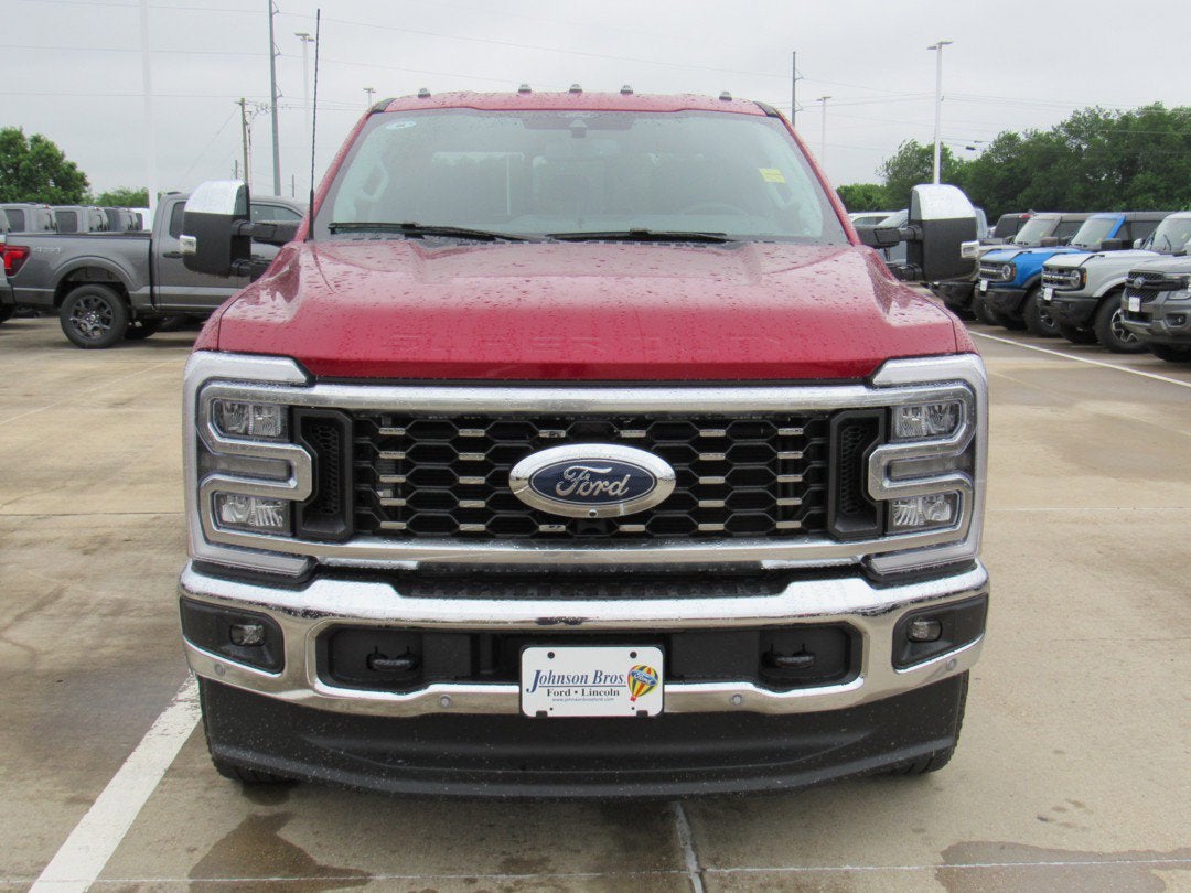 2026 Ford Super Duty F-350 DRW LARIAT