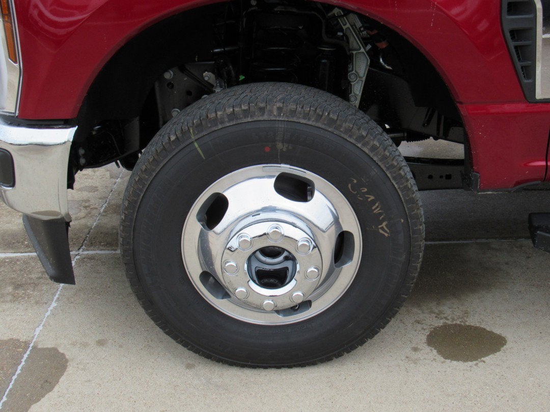 2026 Ford Super Duty F-350 DRW LARIAT