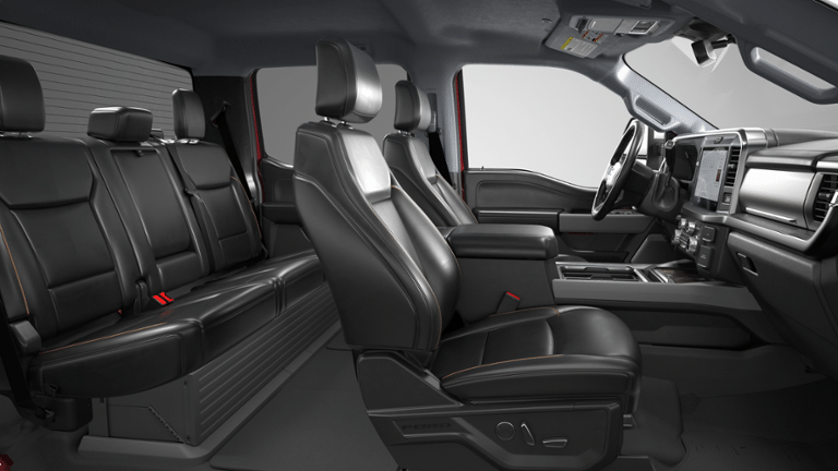 2026 Ford Super Duty F-350 DRW LARIAT