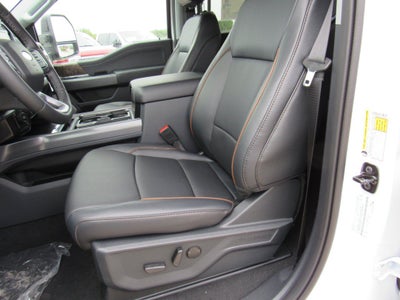 2026 Ford Super Duty F-350 DRW LARIAT