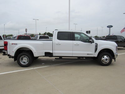 2026 Ford Super Duty F-350 DRW LARIAT