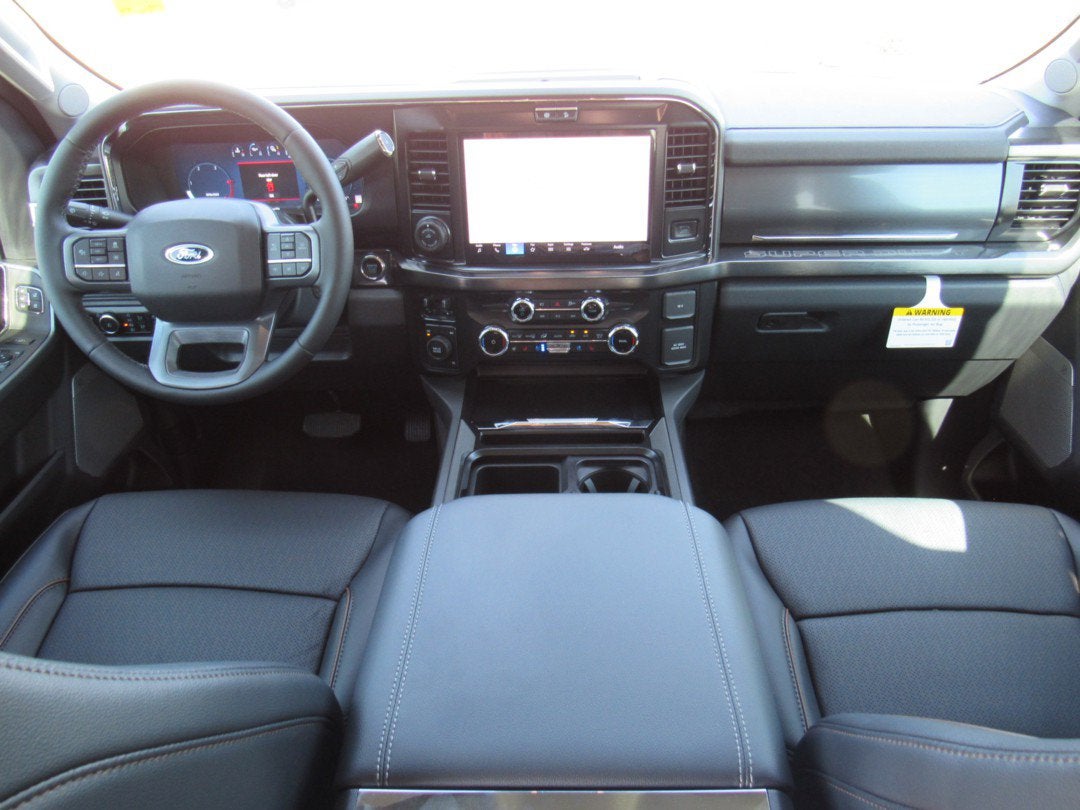 2026 Ford Super Duty F-350 DRW LARIAT