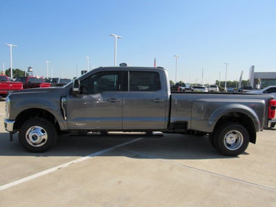 2026 Ford Super Duty F-350 DRW LARIAT