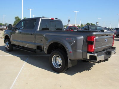 2026 Ford Super Duty F-350 DRW LARIAT