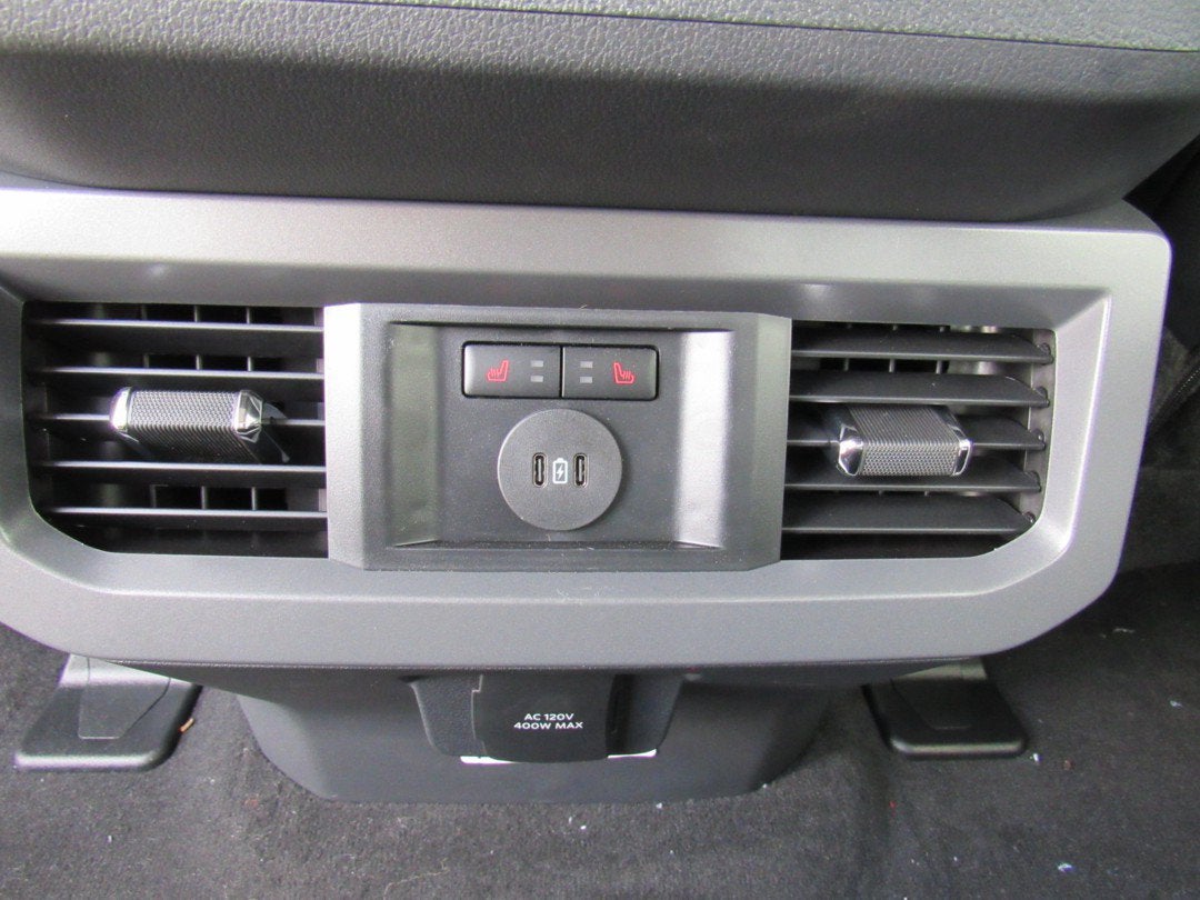 2026 Ford Super Duty F-350 DRW LARIAT