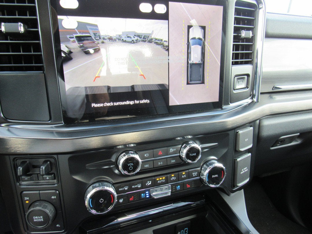 2026 Ford Super Duty F-350 DRW LARIAT