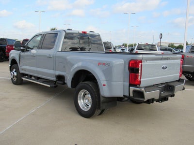 2026 Ford Super Duty F-350 DRW LARIAT