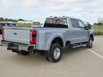 2026 Ford Super Duty F-350 DRW LARIAT