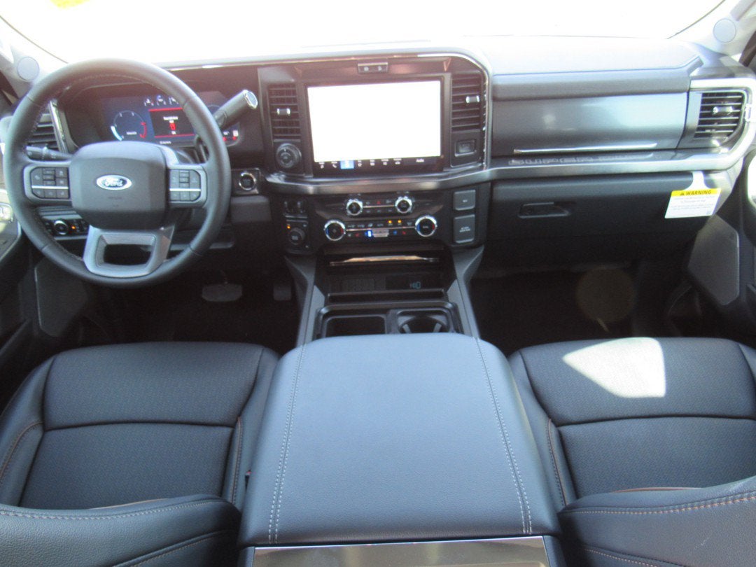 2026 Ford Super Duty F-350 DRW LARIAT