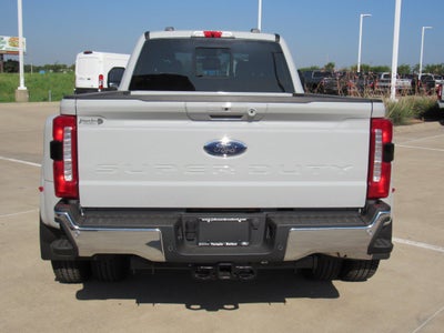 2026 Ford Super Duty F-350 DRW LARIAT
