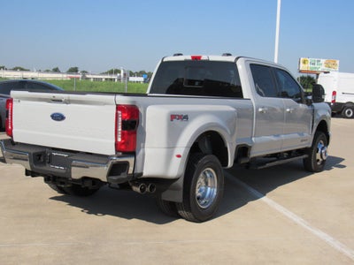 2026 Ford Super Duty F-350 DRW LARIAT