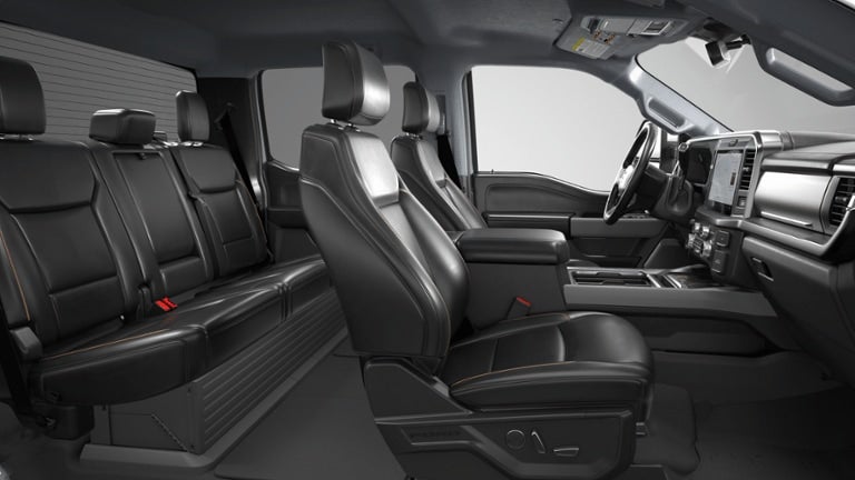 2026 Ford Super Duty F-350 DRW LARIAT