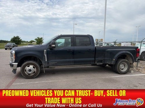 2023 Ford Super Duty F-350 DRW LARIAT