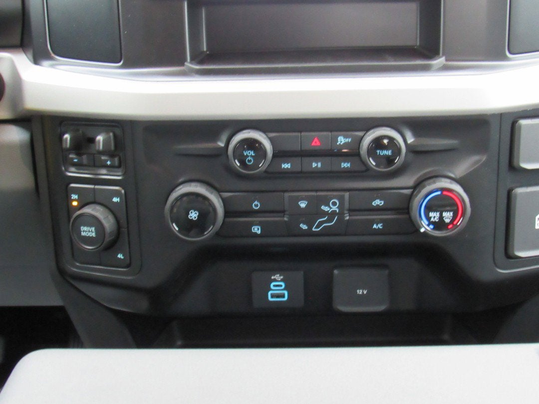 2026 Ford Super Duty F-350 DRW XL