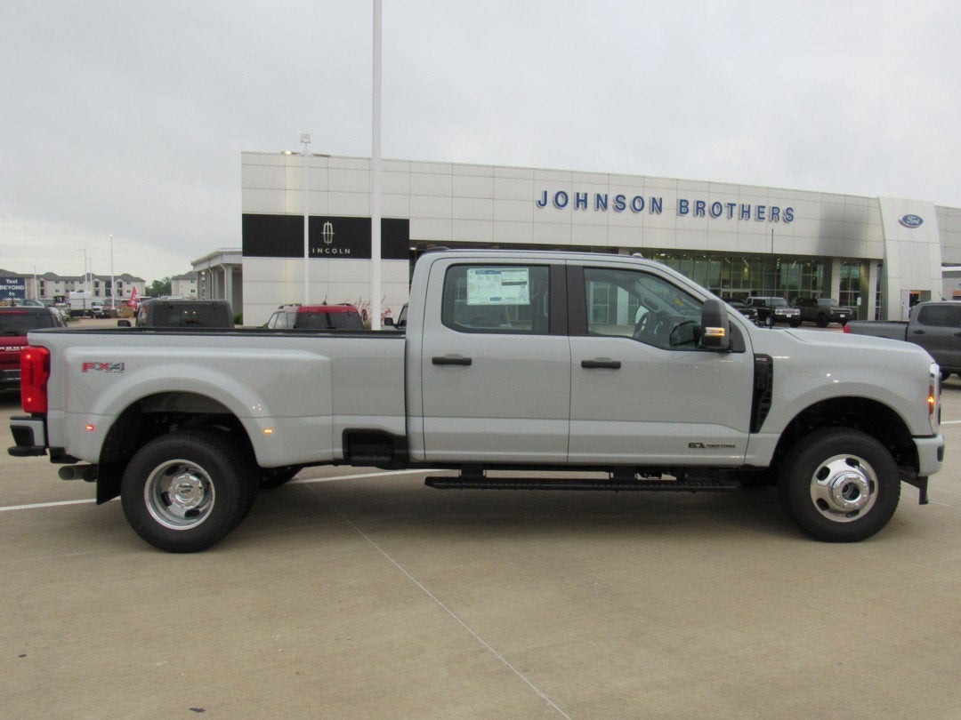 2026 Ford Super Duty F-350 DRW XL