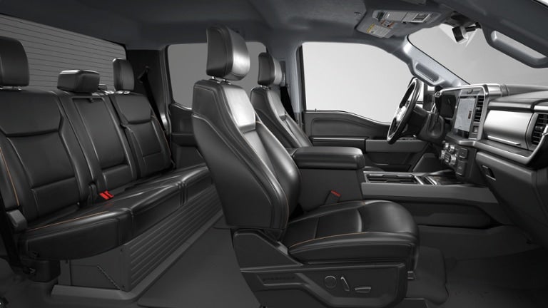 2026 Ford Super Duty F-350 DRW LARIAT