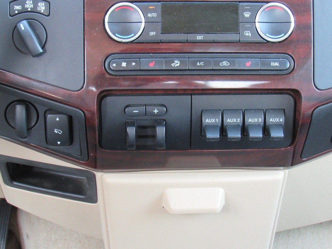 2010 Ford Super Duty F-250 SRW Lariat
