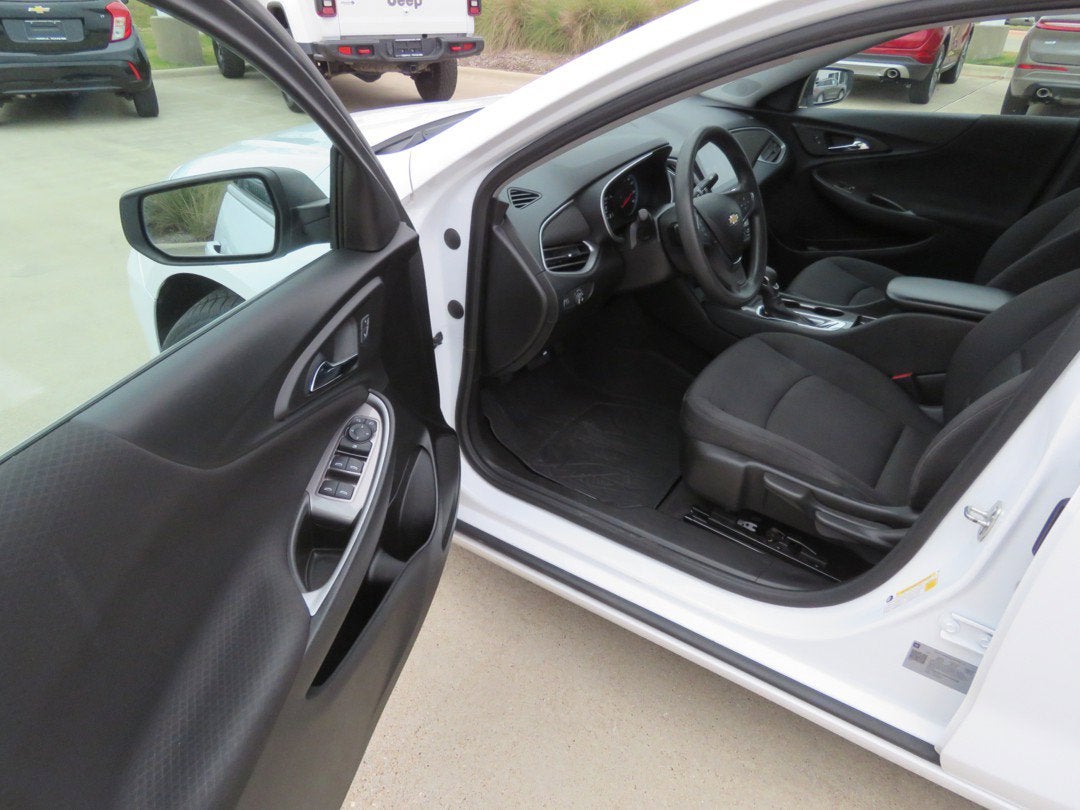 2021 Chevrolet Malibu LS