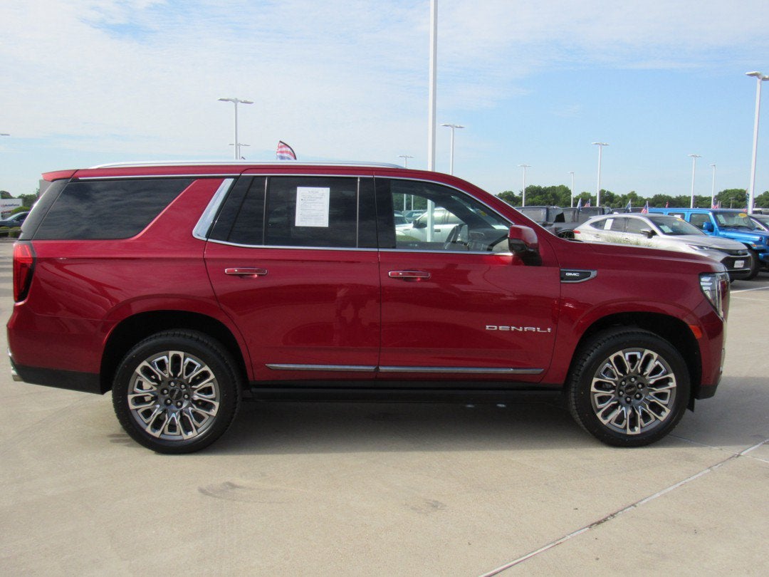 2023 GMC Yukon Denali Ultimate