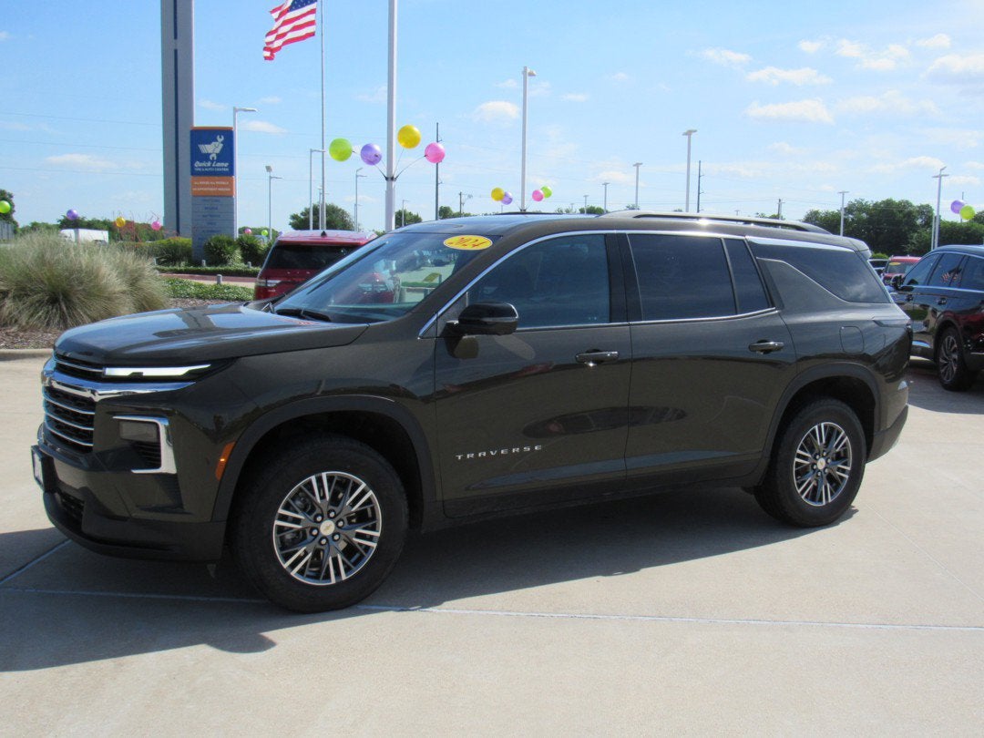 2024 Chevrolet Traverse FWD LT