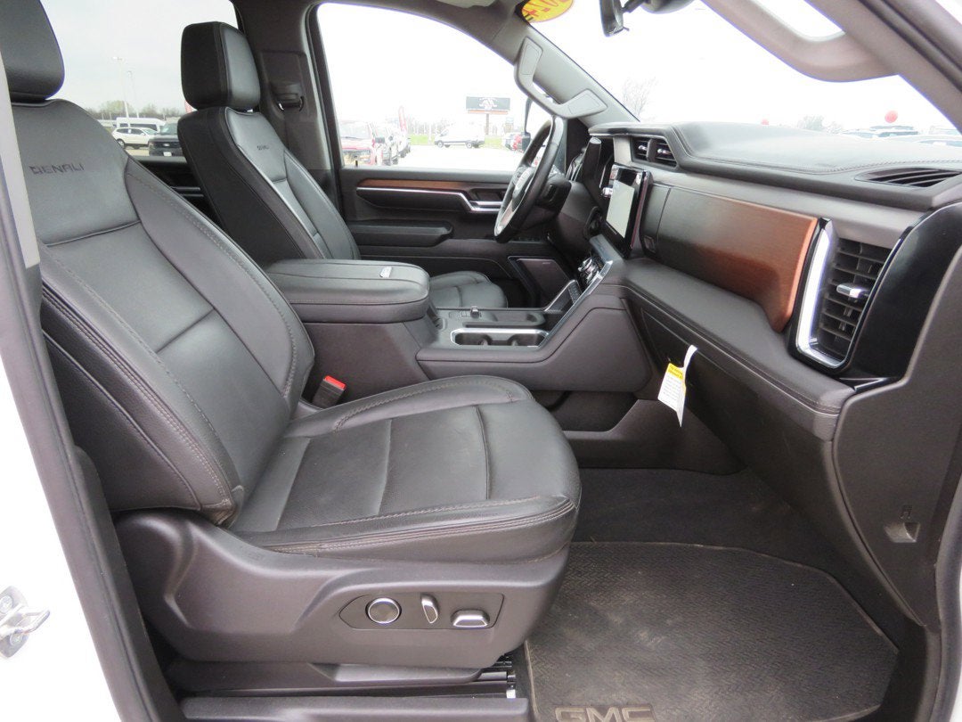 2024 GMC Sierra 3500HD Denali