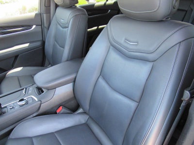 2023 Cadillac XT6 FWD Premium Luxury