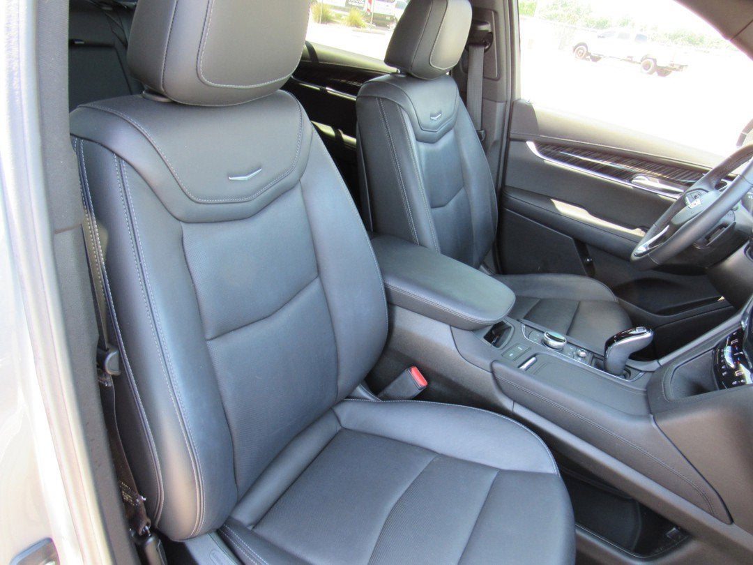 2023 Cadillac XT6 FWD Premium Luxury