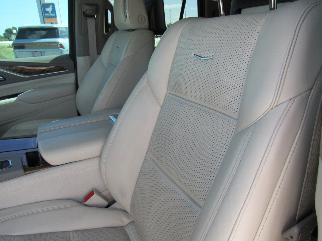 2022 Cadillac Escalade Sport Platinum