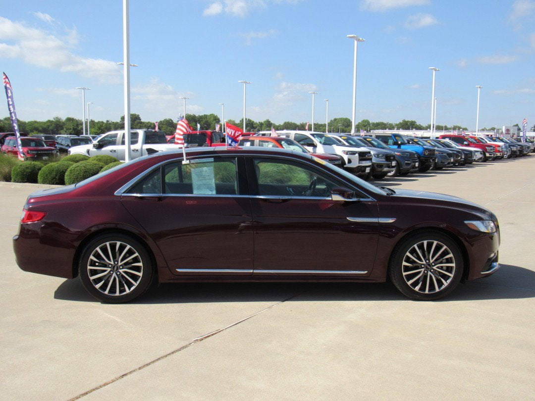2018 Lincoln Continental Select