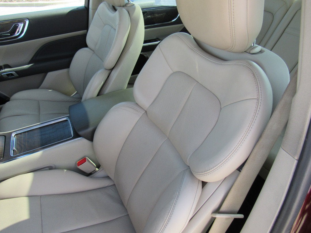 2018 Lincoln Continental Select