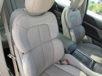 2018 Lincoln Continental Select