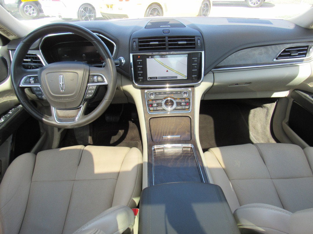 2018 Lincoln Continental Select