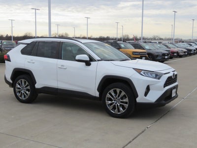 2020 Toyota RAV4 XLE Premium