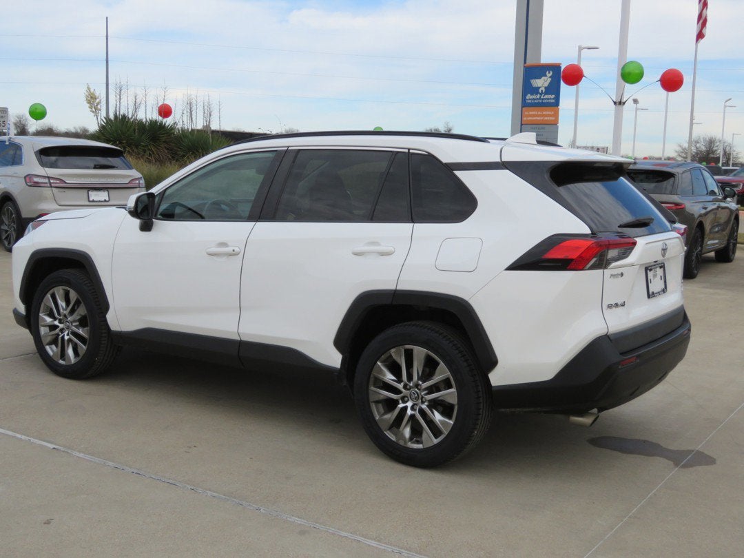 2020 Toyota RAV4 XLE Premium