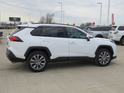2020 Toyota RAV4 XLE Premium