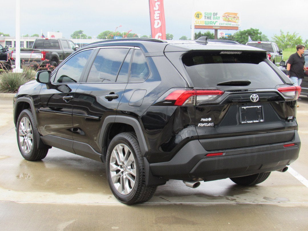 2025 Toyota RAV4 XLE Premium