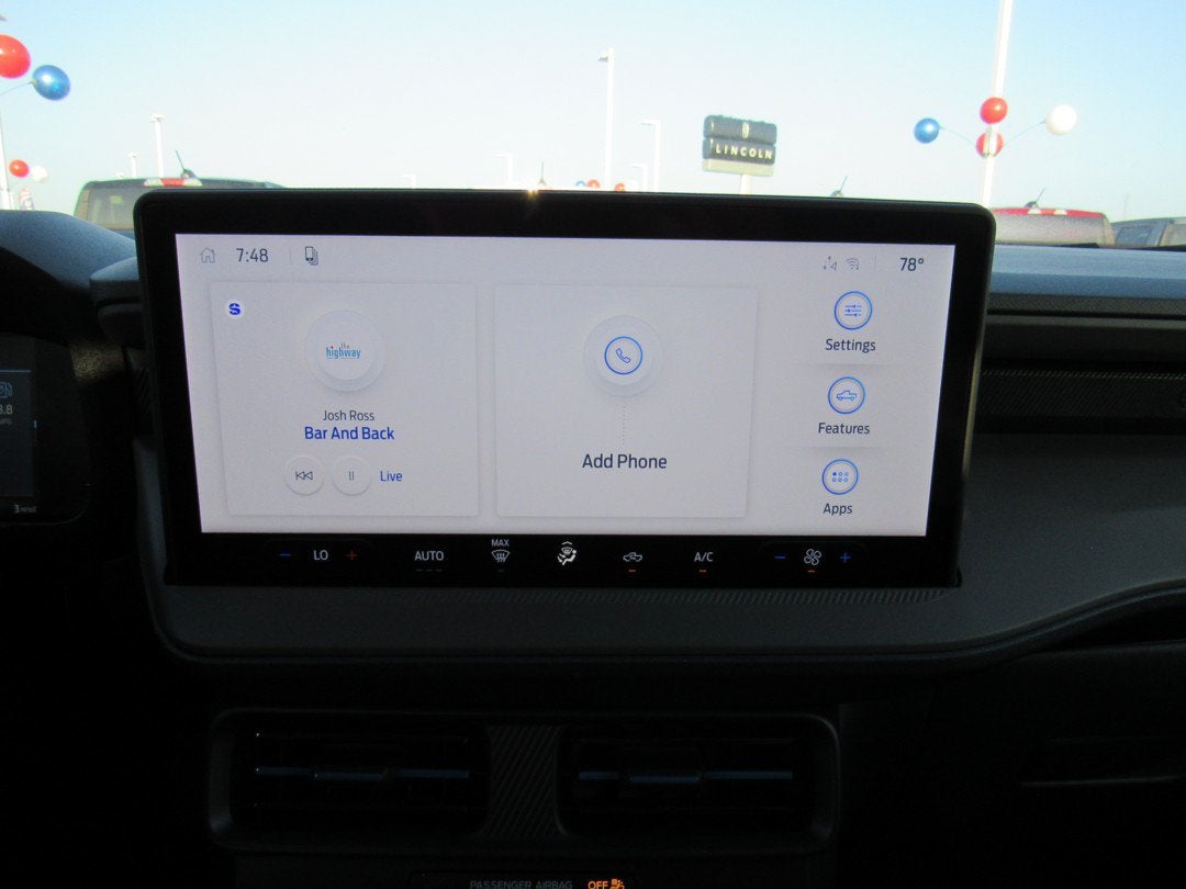 2026 Ford Maverick Lobo Standard