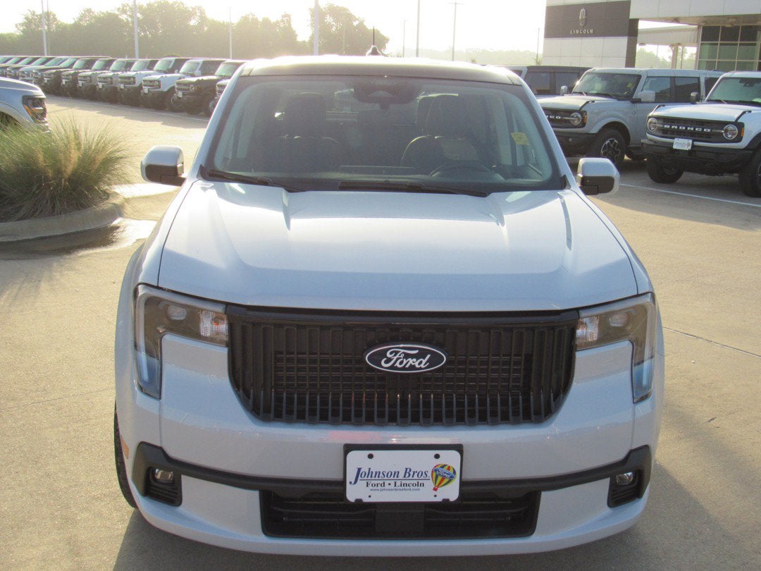 2026 Ford Maverick Lobo Standard