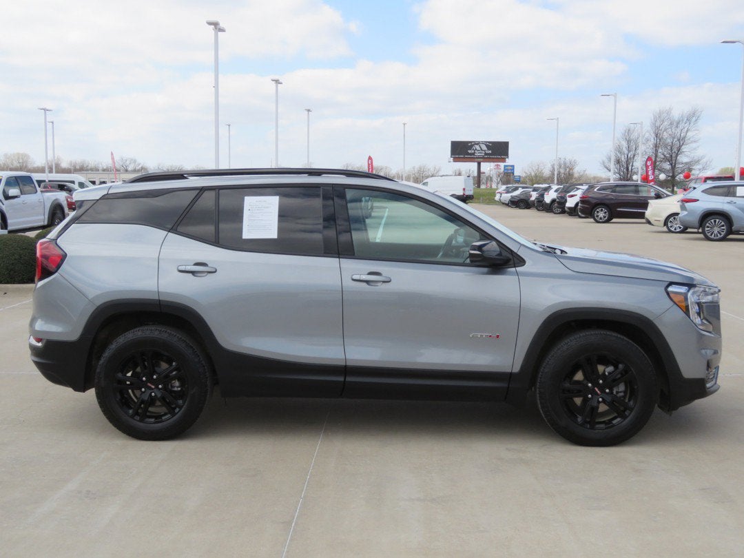 2024 GMC Terrain AT4